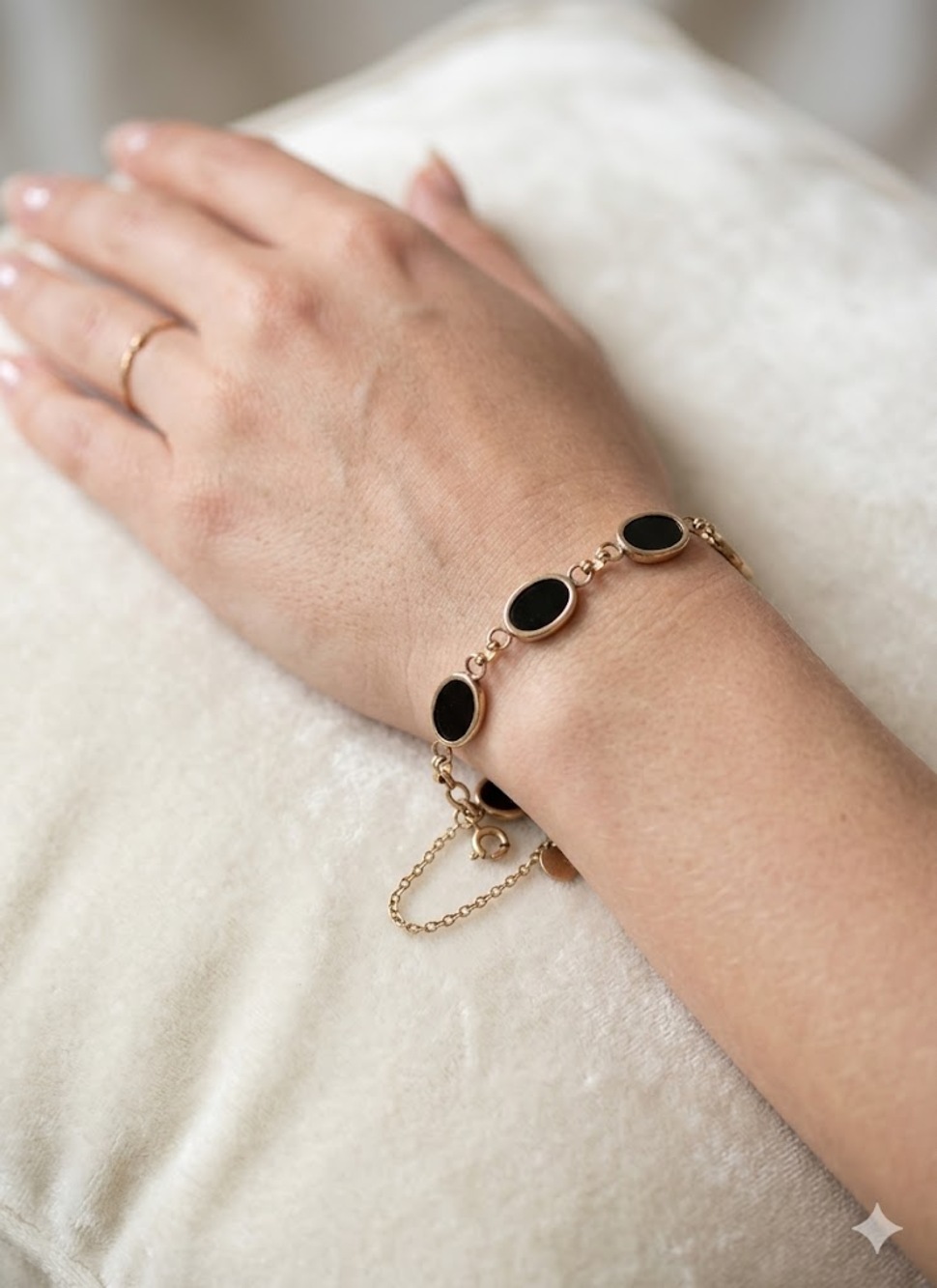 Vintage 12K Gold Filled Black Onyx Oval Link Bracelet Antique Co MidCentury Glam